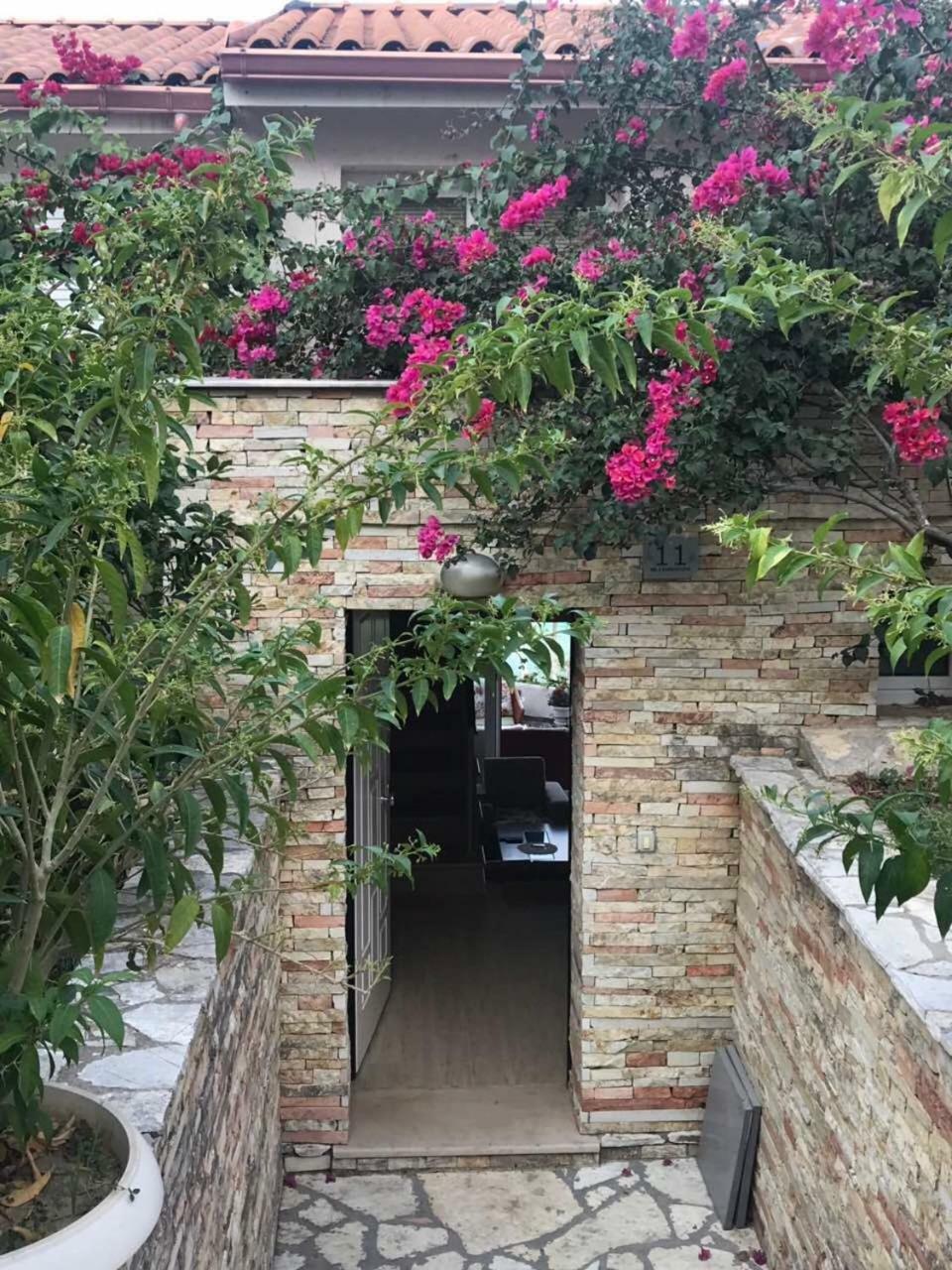 Bougainville Bay Resort - Villa 11 Sarande Exterior photo